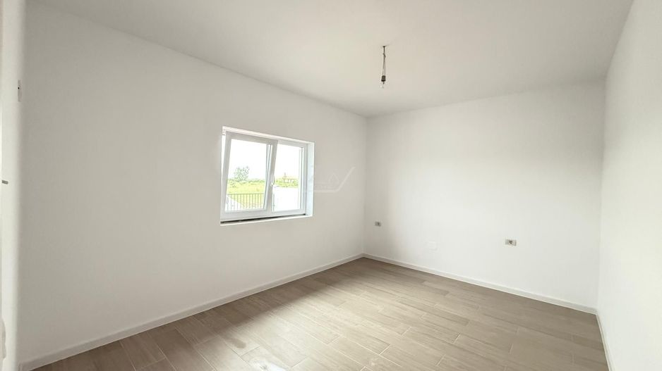 Comision 0. Duplex FINALIZAT 82 mp. Teren generos. - Poză 9