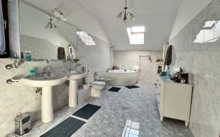 VILA 7 CAMERE, MOBILATA IN PIPERA DISPONIBILA IMEDIAT - Poză 15