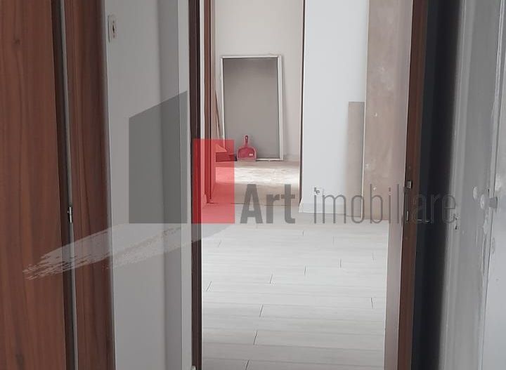 Apartament 3 camere  Titan Balcon de 14 mp - Poză 4