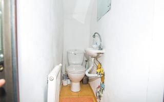 15 Noiembrie, apartament la mansardă - Poză 10