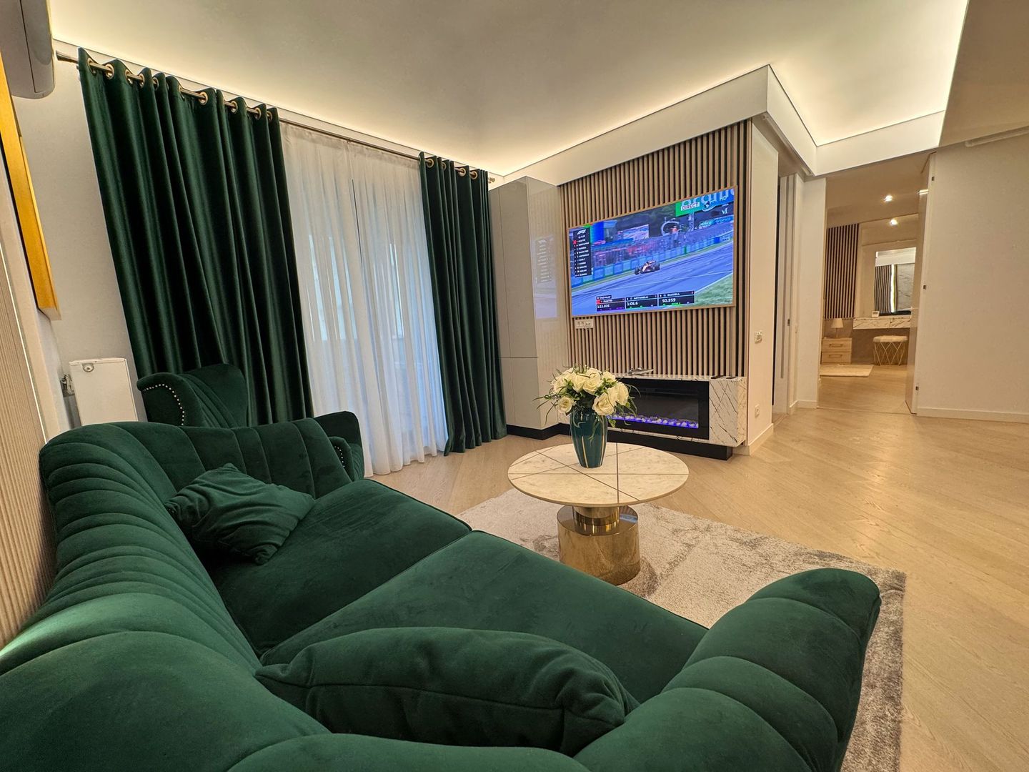 INCHIRIERE 3 CAMERE I CORTINA NORTH - Poză 2