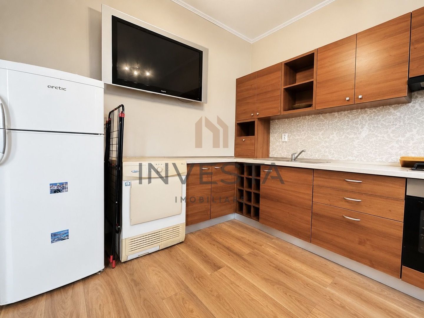 Apartament cu 3 camere + 2 parcari de inchiriat in zona Buna Ziua - Poză 3