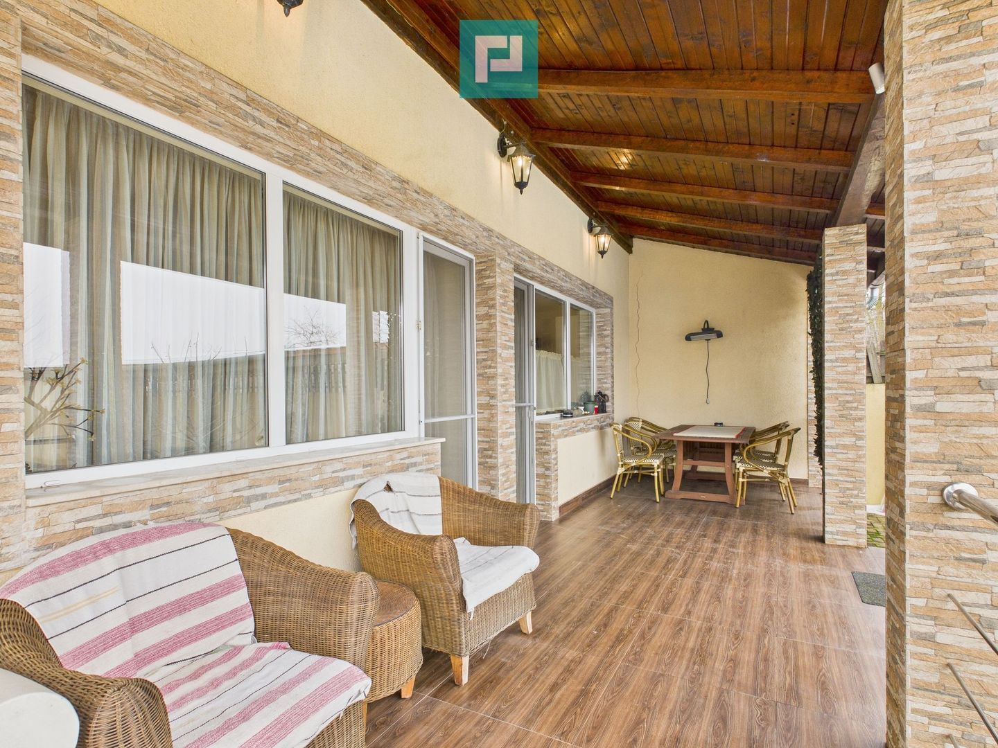 Vilă elegantă cu etaj în Zădăreni - Poză 26