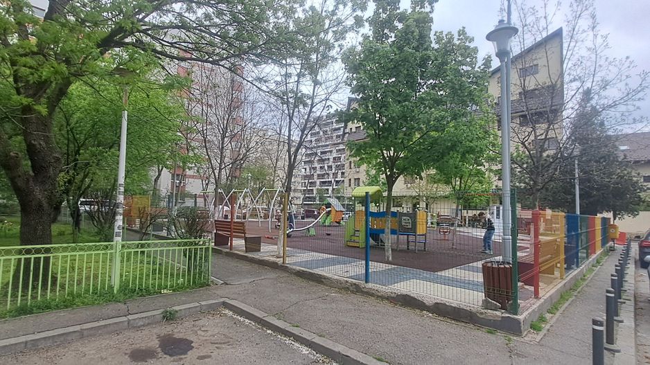 3 camere | Decomandat | Centrala proprie | Parcare - Poză 15