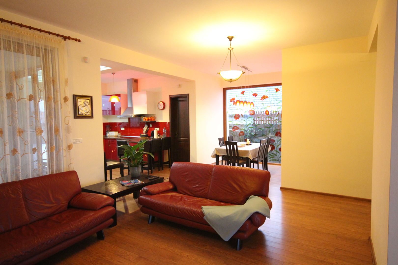 Calduroasa si primitoare - Poză 6