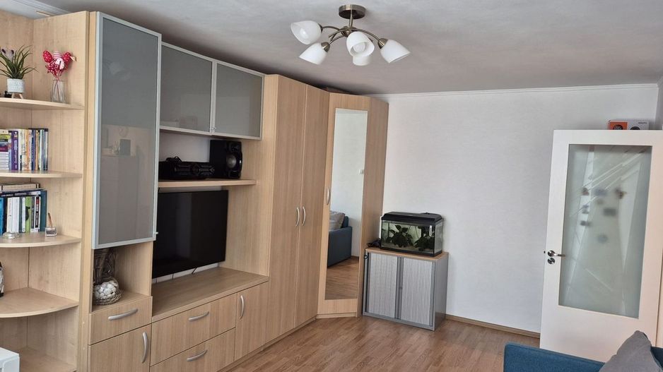 Apartament Luminos 4 camere cu Centrala si 2 locuri parcare. Izvorul Muresului. - Poză 4