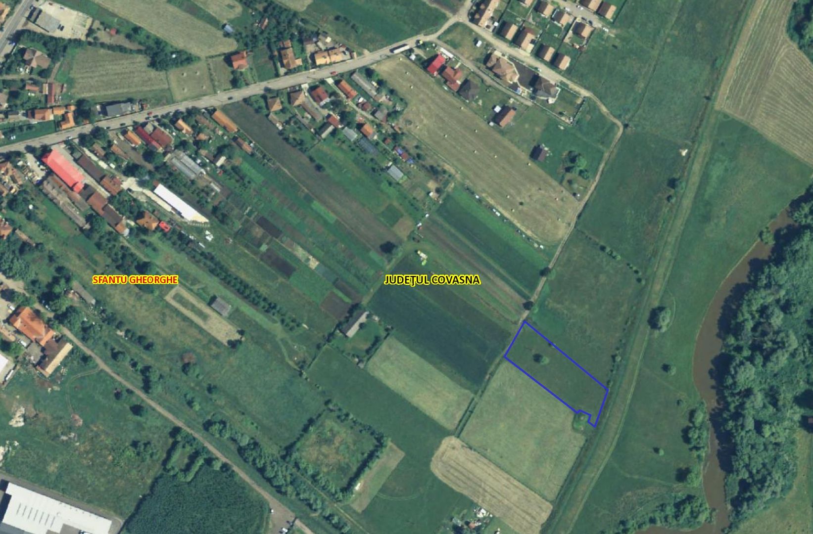 Teren extravilan 1450 M² în apropiere de Sepsi Arena - Poză 2