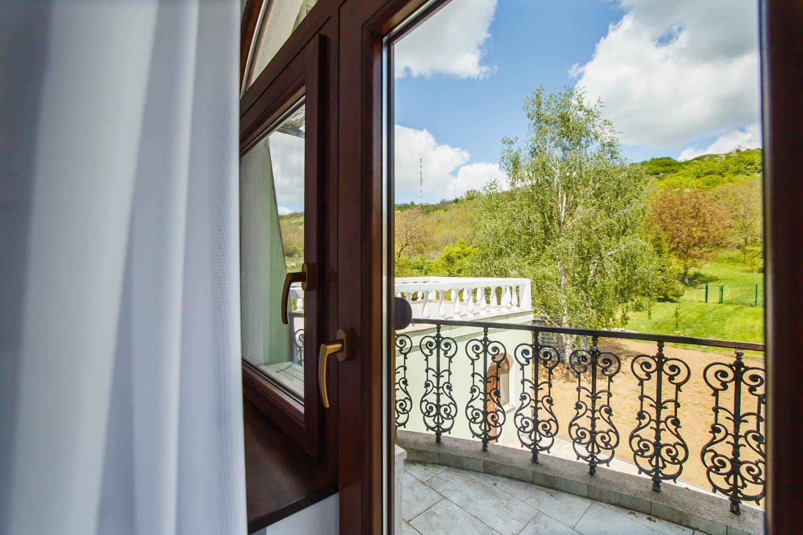 Chirie, 2 camere, Oradea, utilități incluse. 550€/lună. Comision 0 - Poză 5