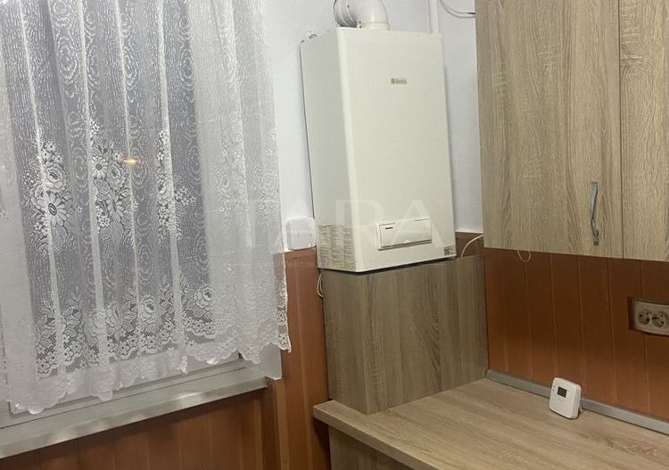Vând apartament 2 camere, 50 mp si balcon, renovat și mobilat. - Poză 3