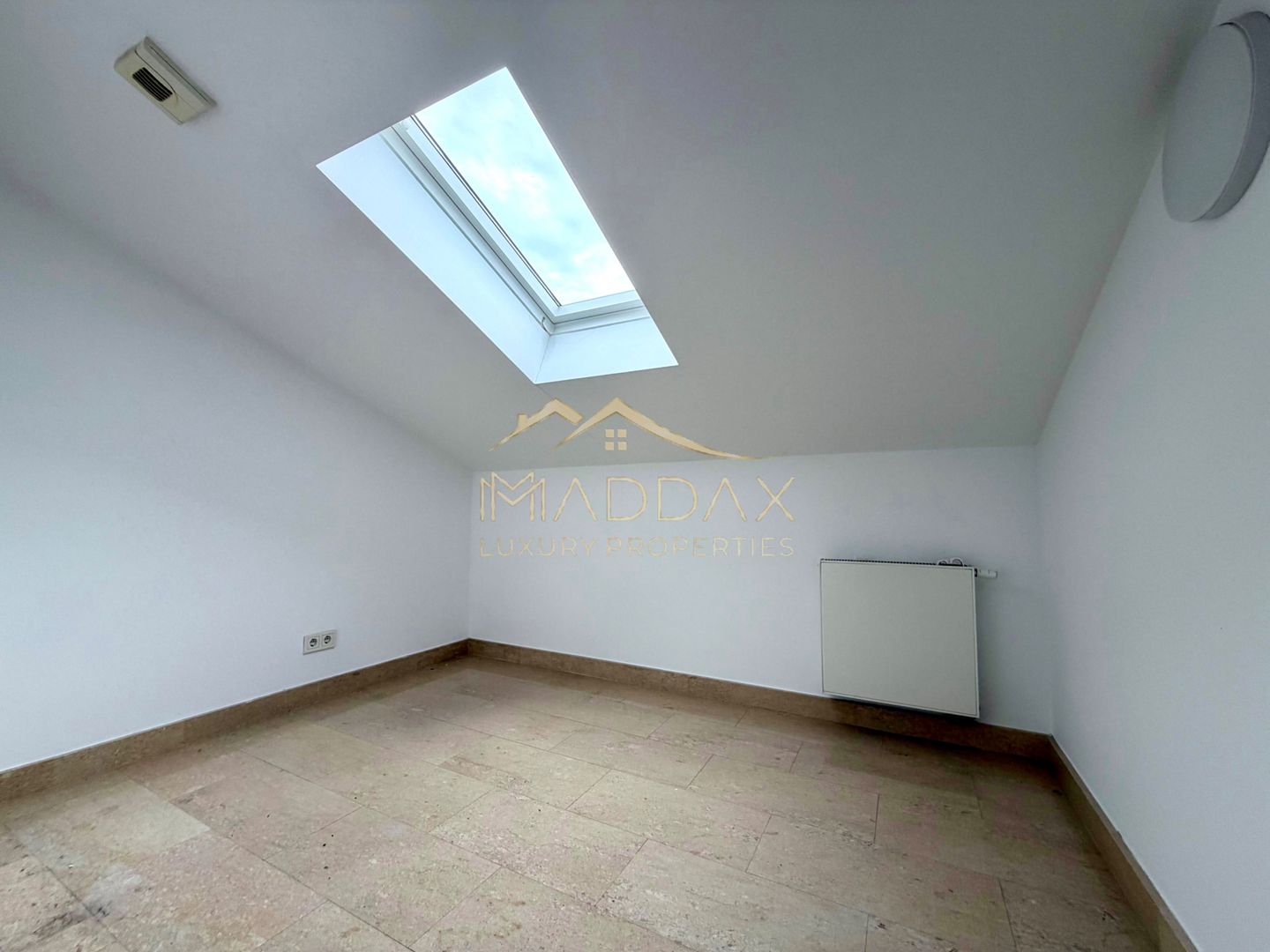 Vila cu 9 camere *900 teren* & piscina privata // Pipera - Poză 35