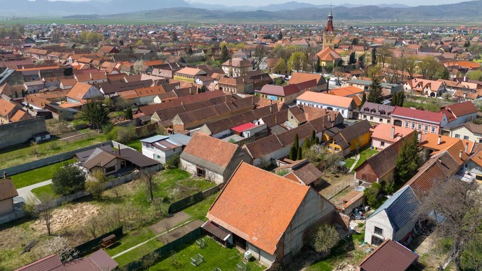 Casă Săsească Autentică cu Șură Impresionantă în Cristian – Teren 2729mp - Poză 39