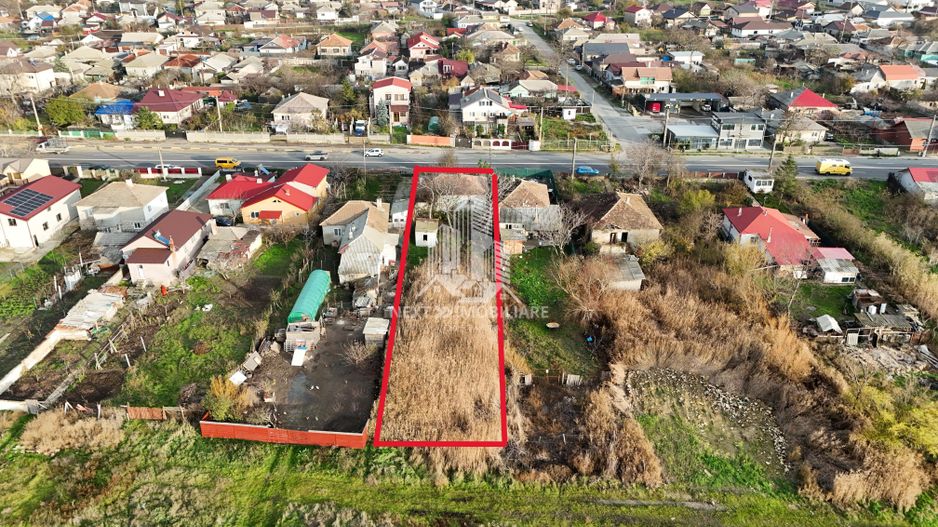Teren intravilan 1052mp cu casa renovabila de cărămidă Tuzla - Poză 4