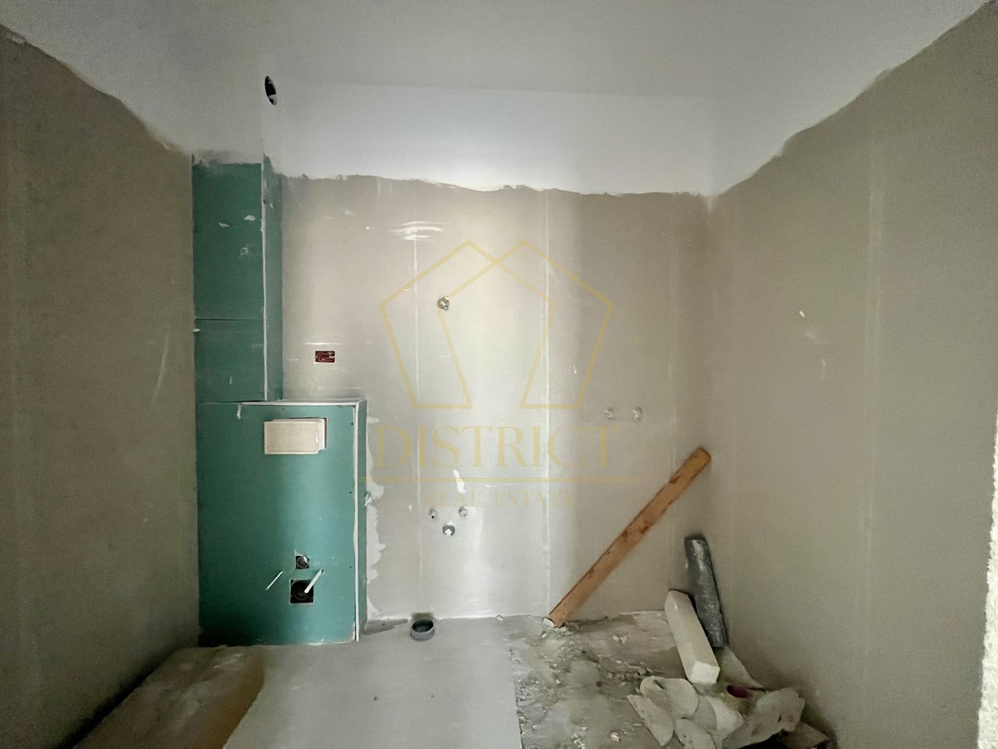 Apartament deosebit cu 2 camere și curte de 140mp | Mosnita Noua - Poză 3