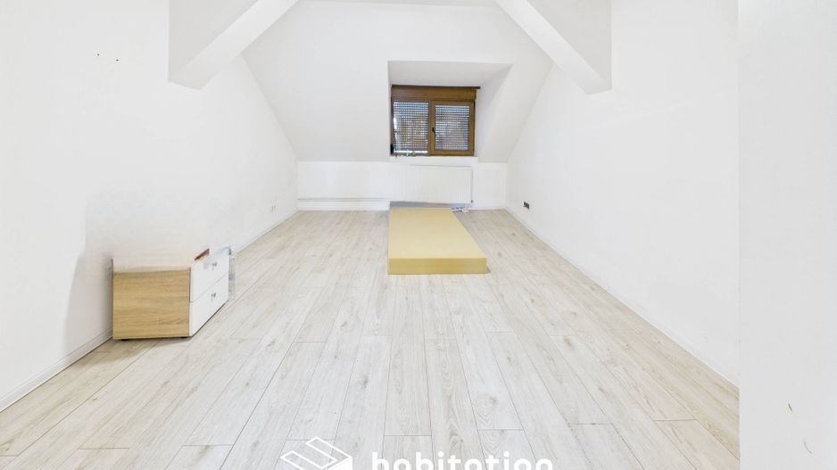 Casă de închiriat în zona Lunei – ideală pentru locuit sau birouri - Poză 15