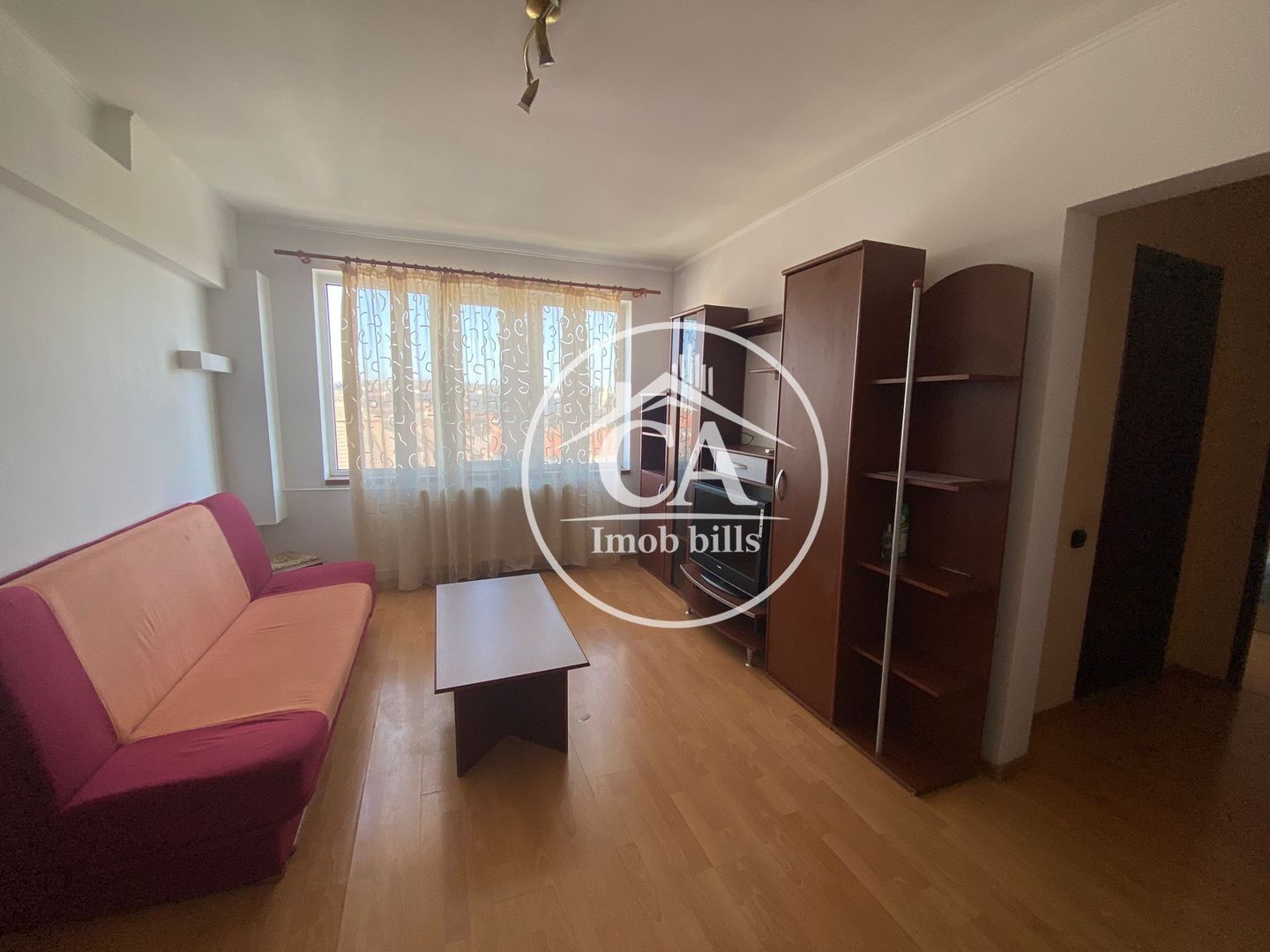 Apartament de închiriat cu 2 camere în zona ultracentrală, Oradea - Poză 2