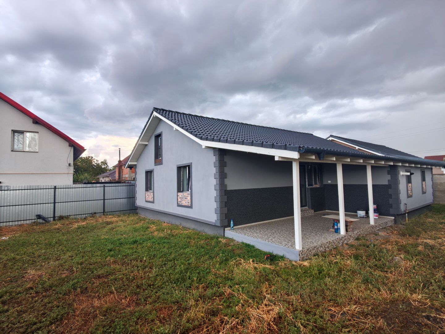 Casa Individuala Sanmihaiu Roman,Parter,4 Camere,2Bai,Toate Utilitatile - Poză 2