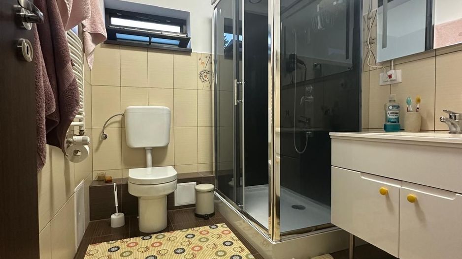 Casă individuală P+1E, construită în 2013–zonă liniștită, exclusiv de case - Poză 11