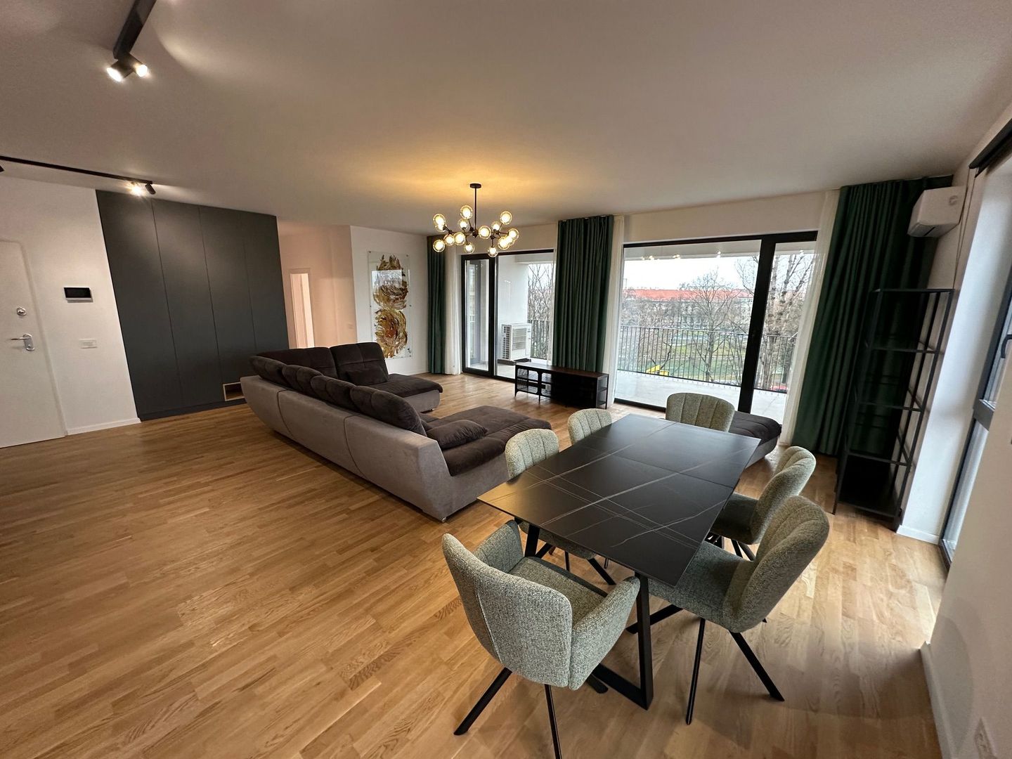 Apartament 4 camere - 115mp suprafata utila - Poză 2