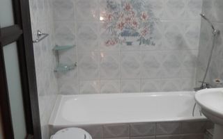 Închiriez apartament 2 camere, Decebal, mobilat, loc de parcare - Poză 6