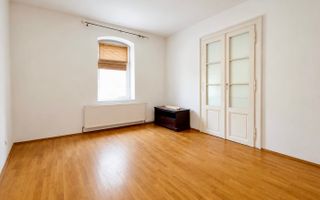 Apartament 4 camere, 132 mp, parter inalt, Piata Catedralei - Poză 3