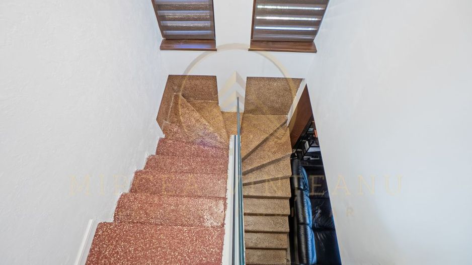 Casa P+1E de vanzare in Mamaia - Tabara Navodari - Poză 16