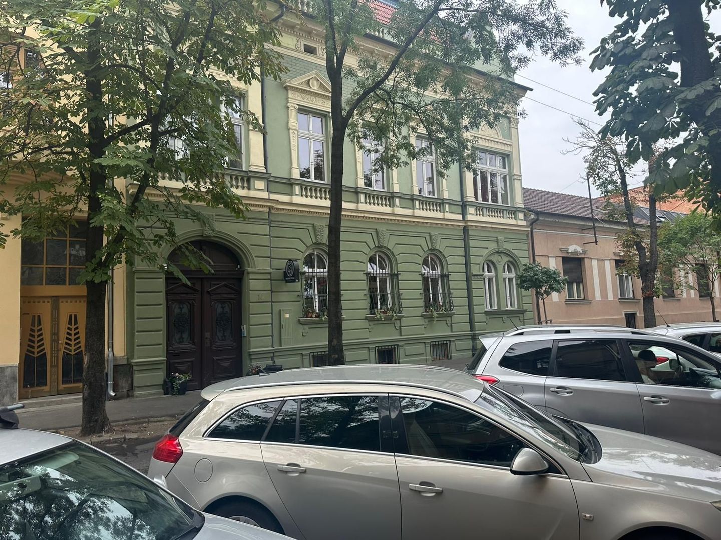Spațiu comercial, ultracentral 125 mp – Oradea, Piața Unirii. 309 00 E - Poză 2