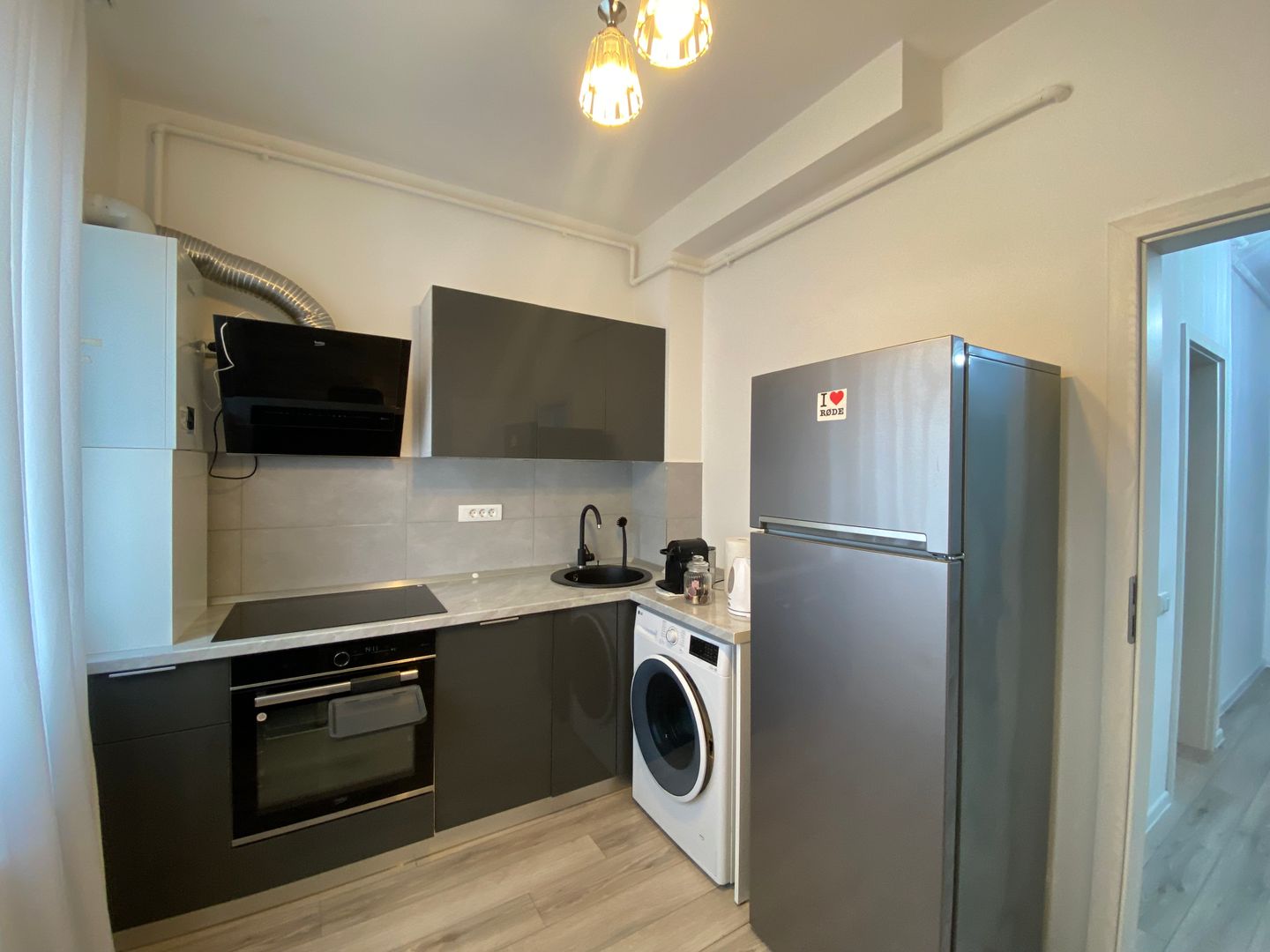 Garsonieră LUX POLITEHNICA MOBILATĂ ȘI UTILATĂ-BALCON-LOC DE PARCARE - Poză 10