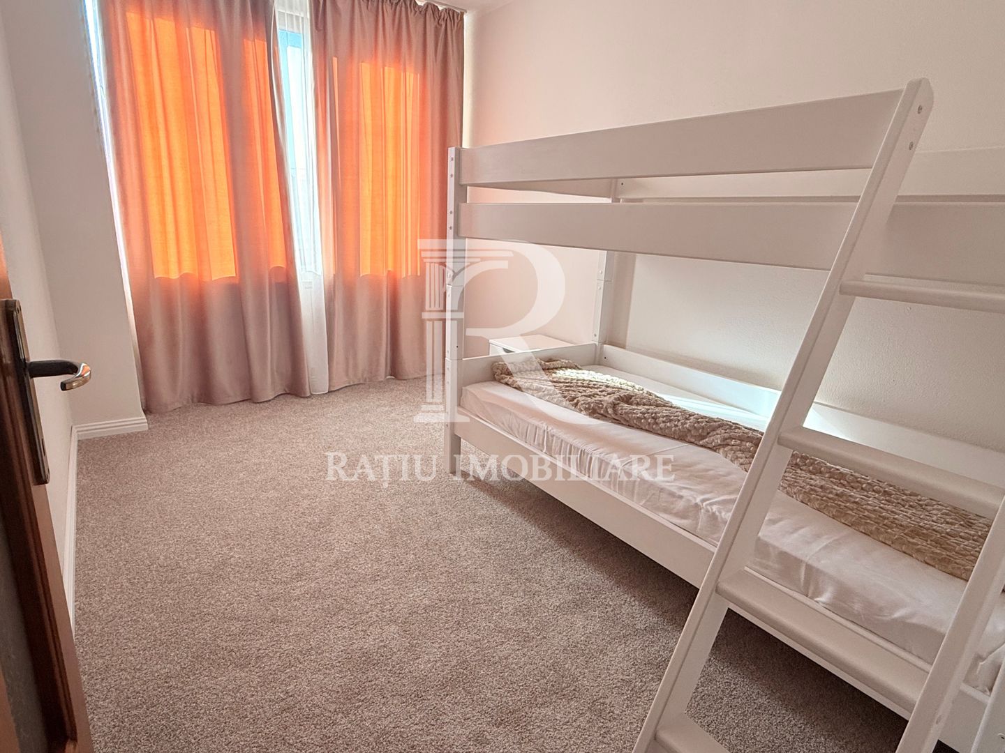 Casă spațioasă de închiriat | 4 dormitoare | Sânmartin - Poză 42