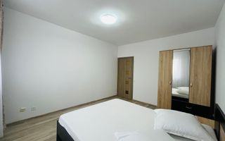 Apartament 3 camere decomandat - Poză 8