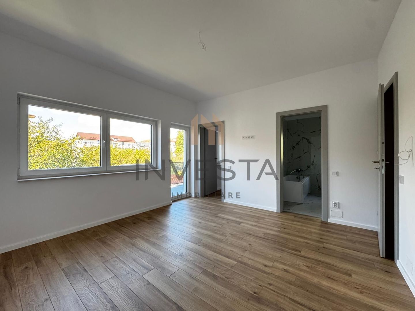 Casa tip duplex de vanzare, constructie noua, strada privata, Floresti - Poză 13