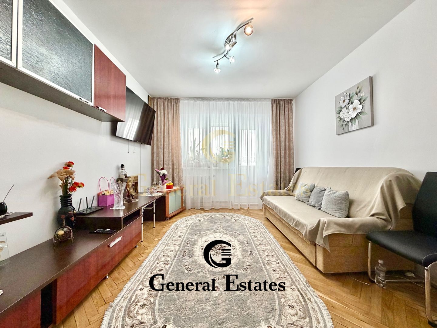 Vânzare apartament 2 camere decomandat | Mircea cel Bătrân | Etaj 1 - Poză 1