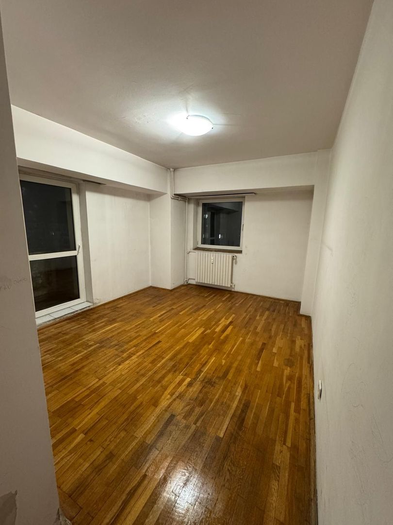 Vanzare Apartament 3 Camere Piata Alba Iulia Vedere Rond Din Toate Camerele - Poză 4