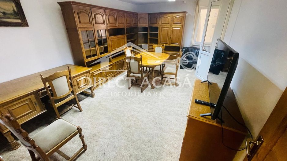 Apartament cu 3 camere de inchiriat-Central - Poză 2