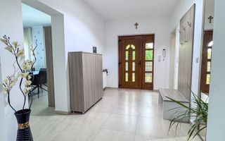 Casa spatioasa Mosnita Noua, mobilata si utilata - Poză 8