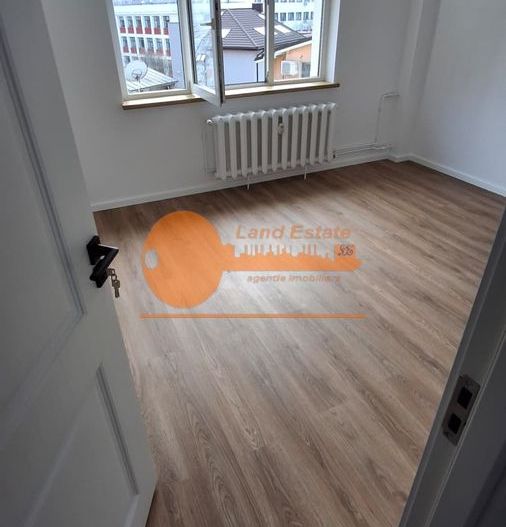 Apartament cu 3 camere in zona Nerva Traian - Poză 7