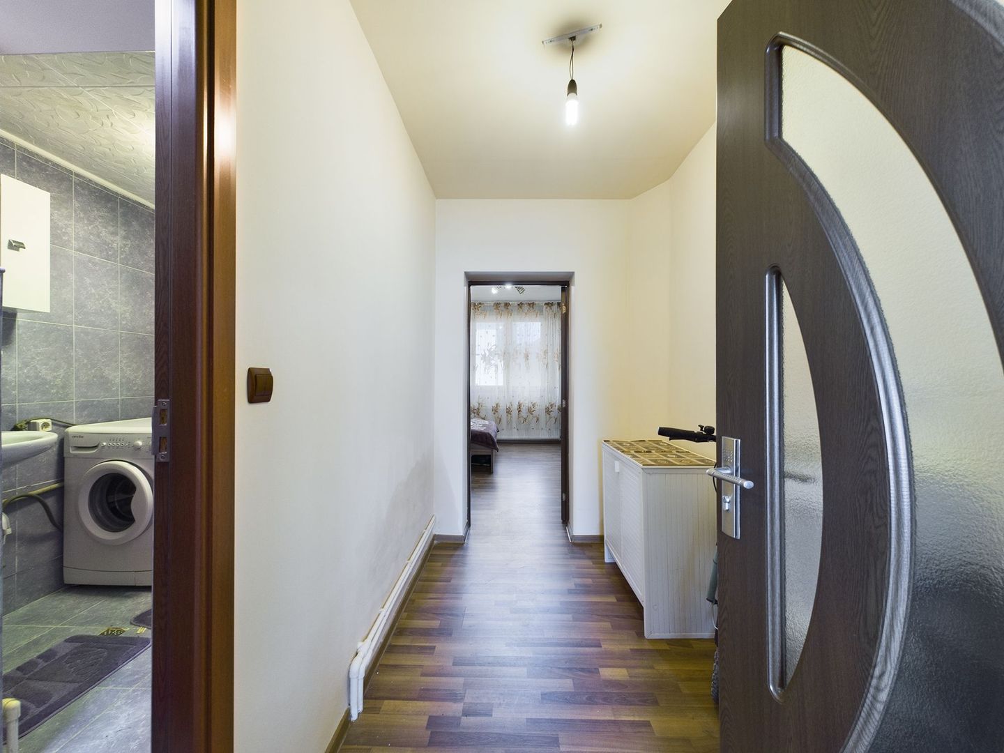 Apartament la curte zona Boul Roșu - Poză 7