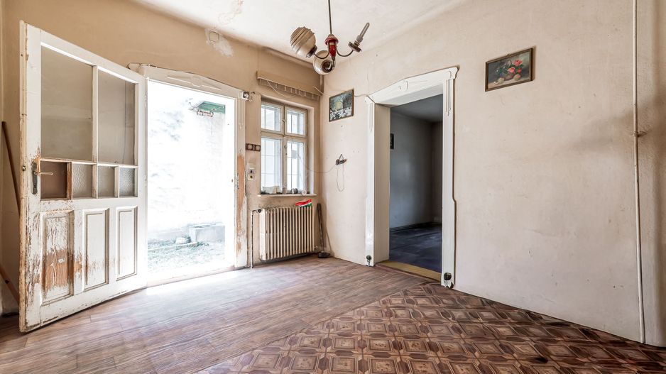 Calea Timisorii Casă solidă din cărămidă cu potențial EXCEPȚIONAL - Poză 5