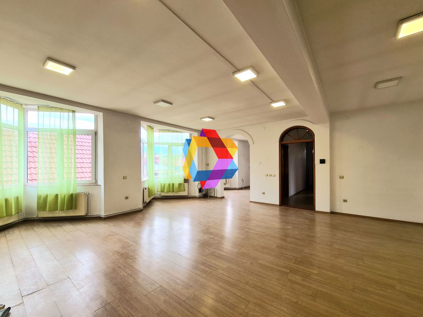 Spatiu birouri de închiriat Brasov - 130 mp # spatii-comerciale-brasov.ro - Poză 1