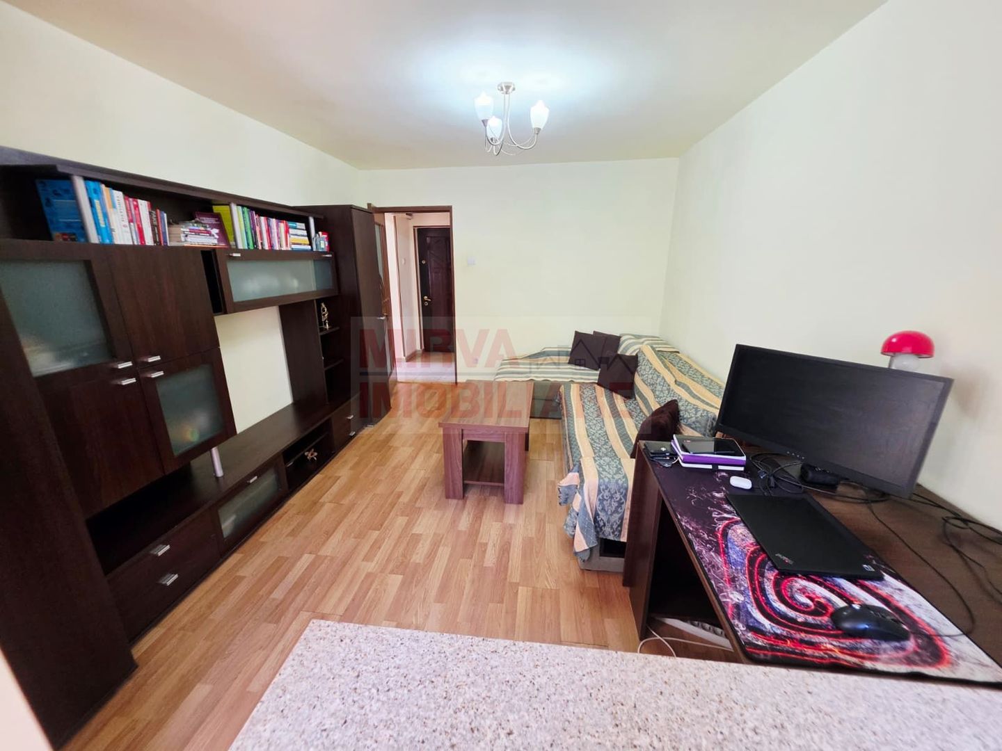 Apartament 3 camere decomandat | zona Baraolt | Mobilat si utilat - Poză 3