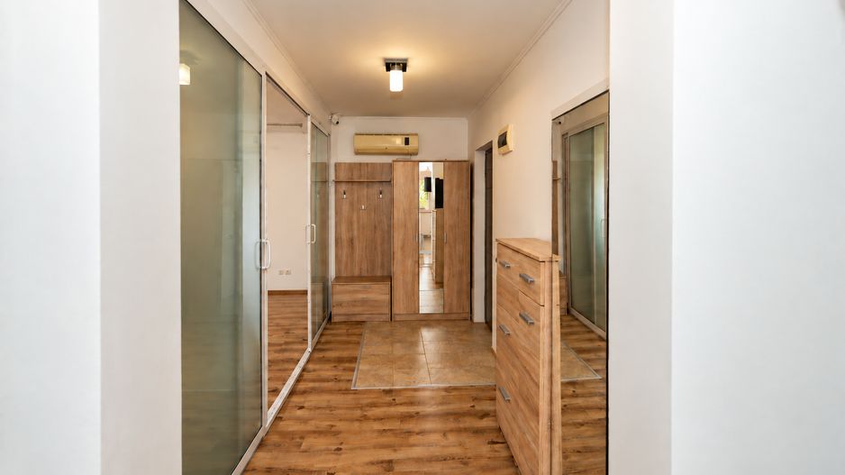Apartament 2 camere de vanzare, 67mp mobilat, parcare, bloc cu 6 ap. - Poză 25