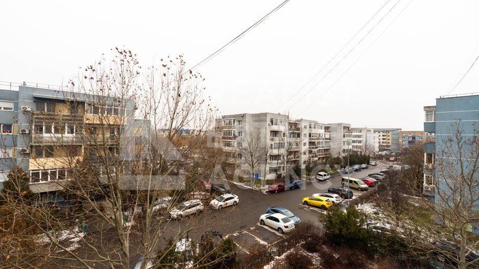 Vânzare, garsonieră în zona Drumul Taberei - Poză 12