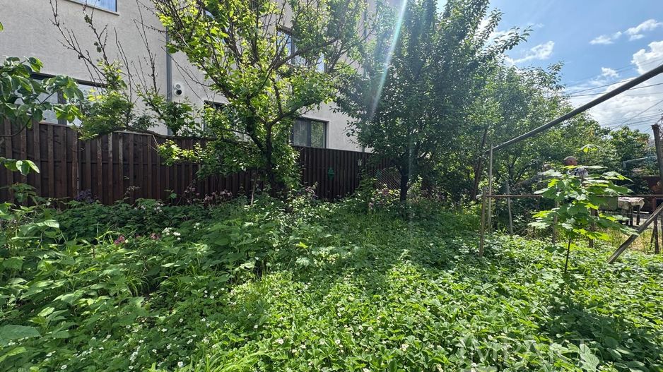 Casa cu teren generos in cartierul 'Intre Lacuri'!!! - Poză 15