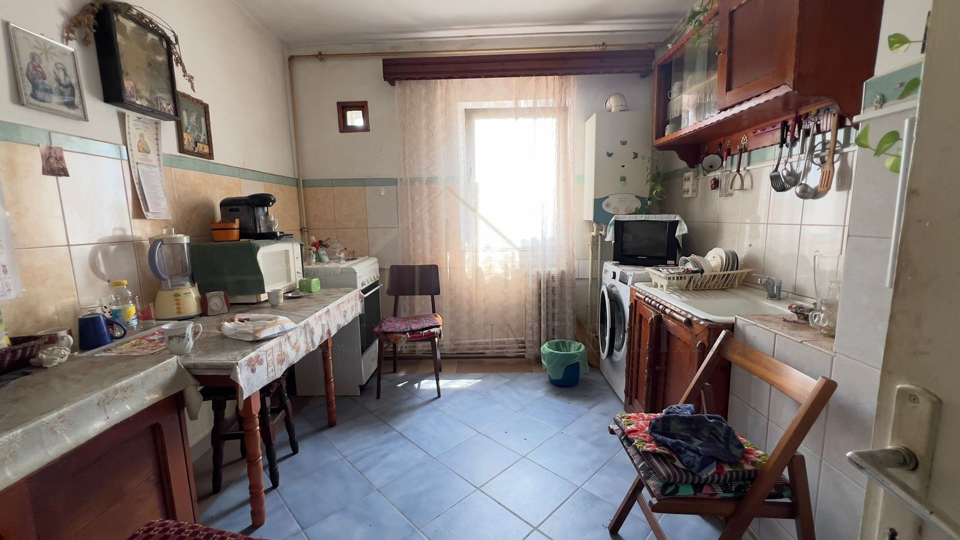 Apartament cu 3 camere - Pajura - Poză 8