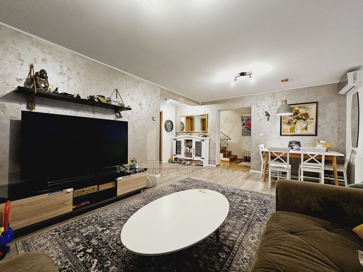 Apartament cu 3 camere de vanzare, Alba-Micesti - Poză 1