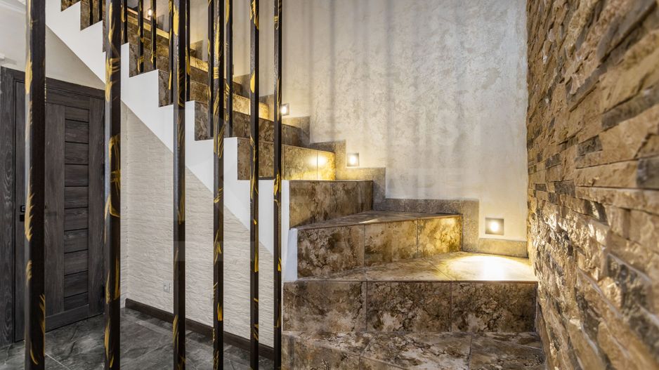 Chirie, casă, 3 nivele, 5 camere, strada Cantinei, Durlești - Poză 9