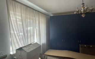 Casa de vanzare- zona Schei - Poză 4