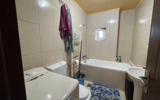 Apartament luminos cu 2 camere, la mansardă, în zonă căutată - Poză 6
