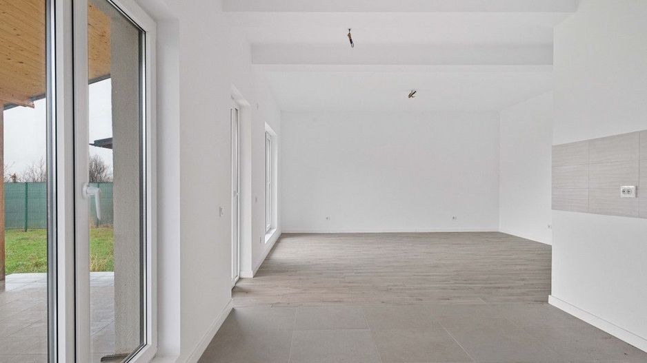 Casa Crevedia Parter Individuala - Comision 0 - Poză 4