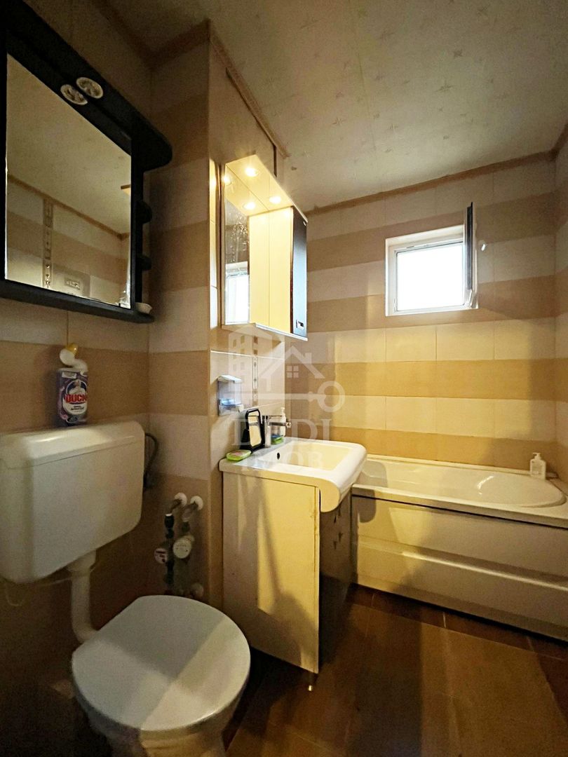 Apartament cu 4 camere de inchiriat zona Dacia, Oradea - Poză 10