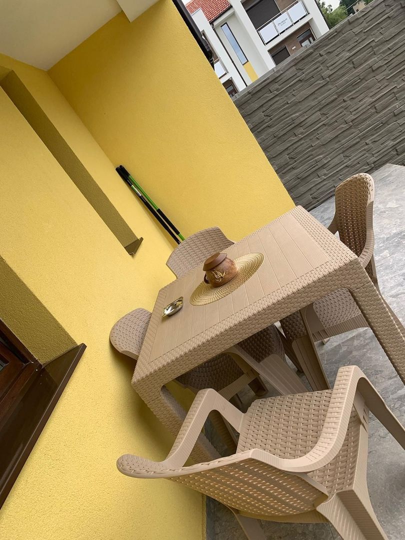 Calea Urseni – Giroc | Casă insiruita P+1 | Mobilată complet | 2 parcări - Poză 14
